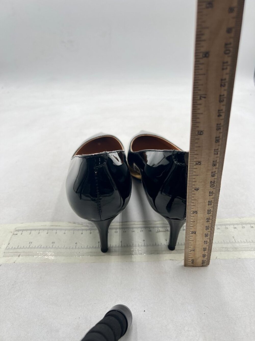 Ydn Black/Gold Round Toe Pumps Low Heels Shoes For Work Office Lady View 4